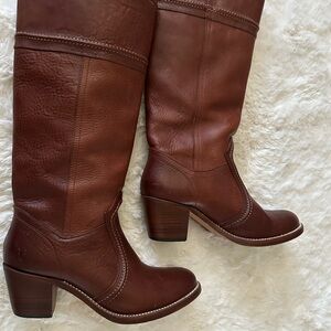 Frye Women's Chestnut Heeled Boots
